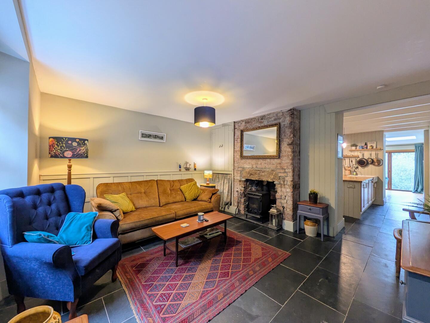 2 bed property in , Truro